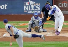 Pete Alonso conectó un jonrón de tres carreras en la primera entrada al abridor Jack Flaherty, el cual dio inicio a la poderosa ofensiva local camino a la victoria. Foto Ap